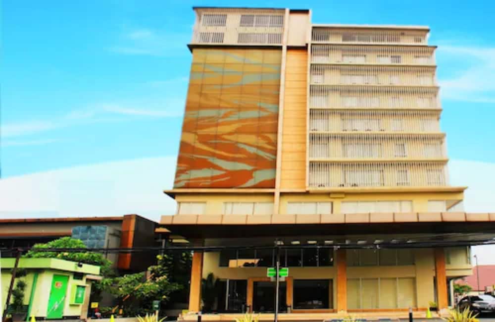 Arch Hotel — Bogor — photo 3