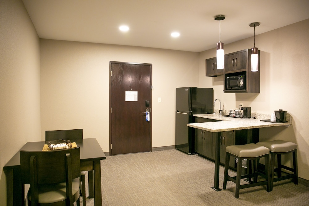 Berlin Encore Hotel & Suites - photo 15