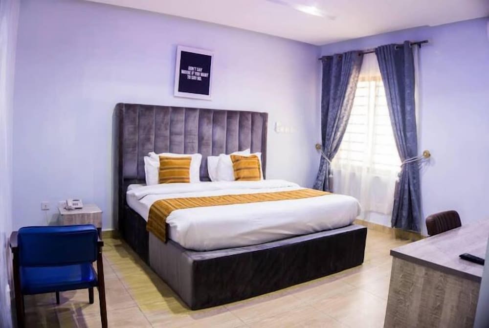 Crystal Suites — Akure — photo 5