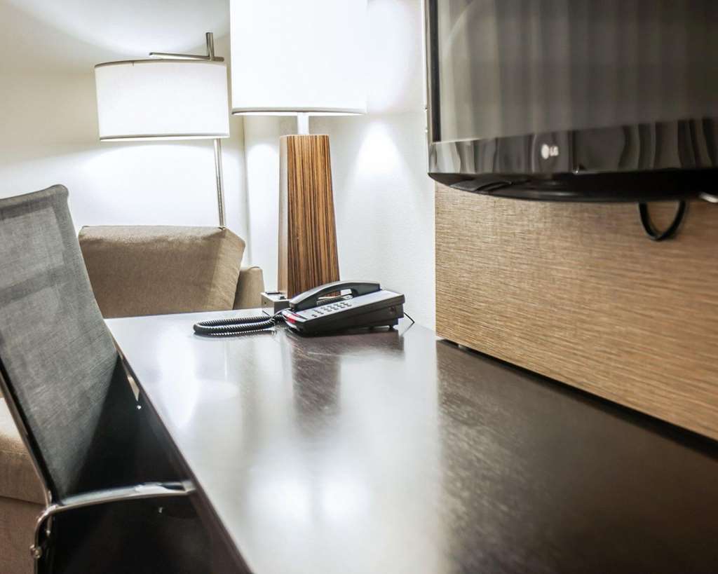 Sleep Inn & Suites Fort Campbell - photo 12