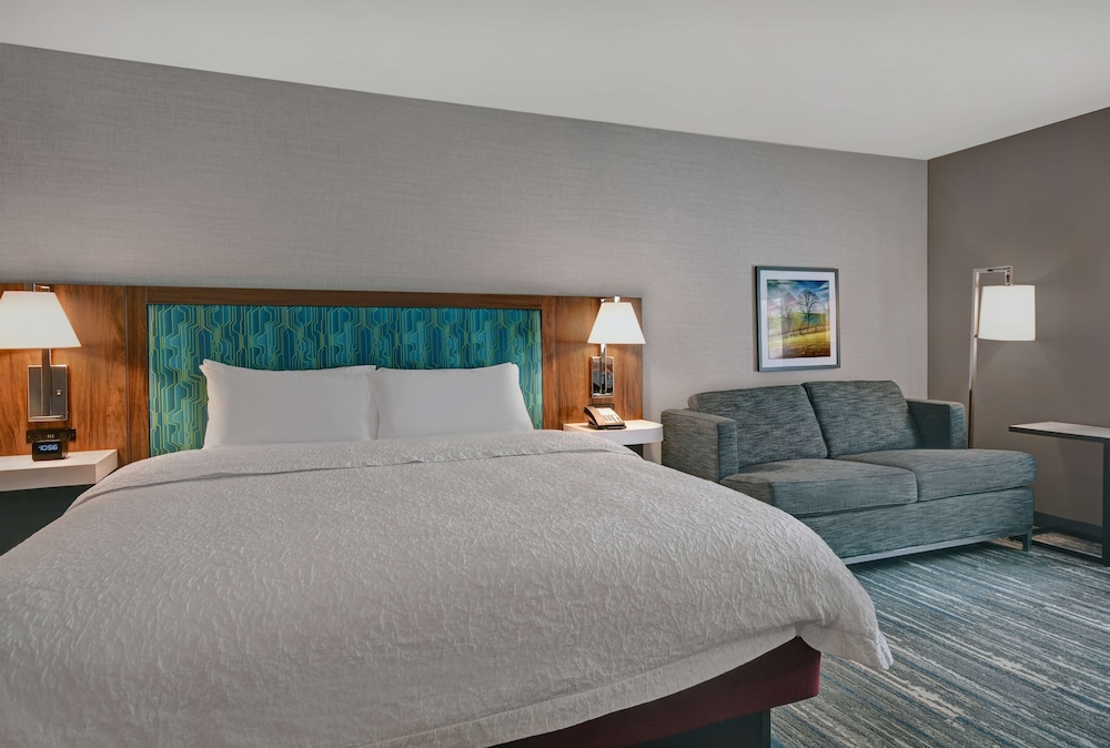 Hampton Inn Cave City KY - photo 17