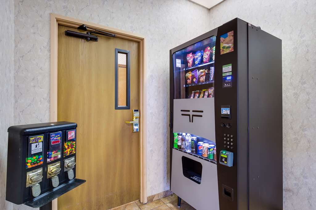 Quality Inn I 70 Near Kansas Speedway - photo 39