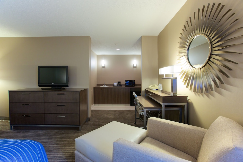 Holiday Inn Express Fargo West Acres by IHG - photo 28