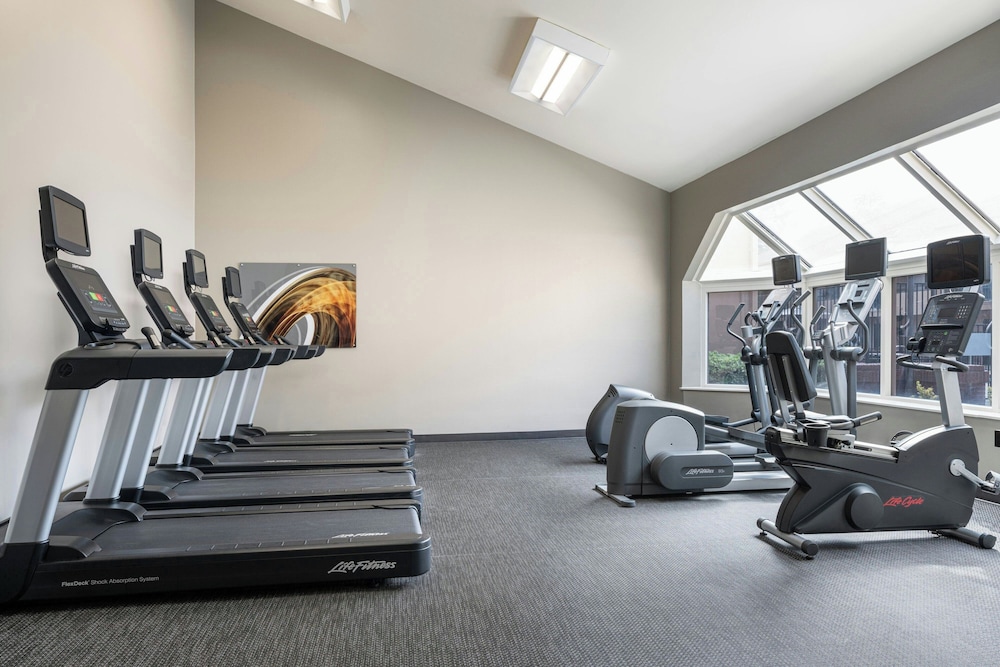 Courtyard by Marriott Pleasanton - photo 19