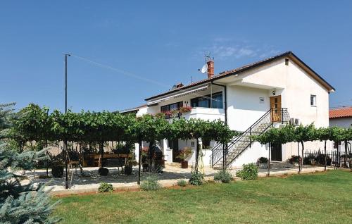 Apartments with a swimming pool Pula 13020 — 4-Star Luxury Hotel in Pula, Croatia
