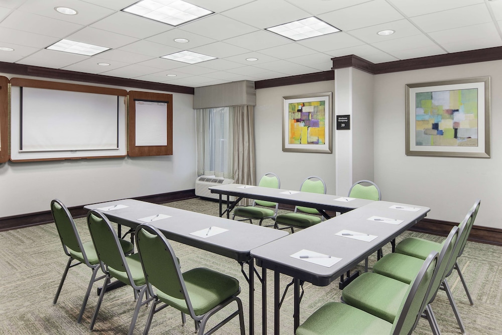 Hampton Inn Atlanta Town Center Kennesaw - photo 27