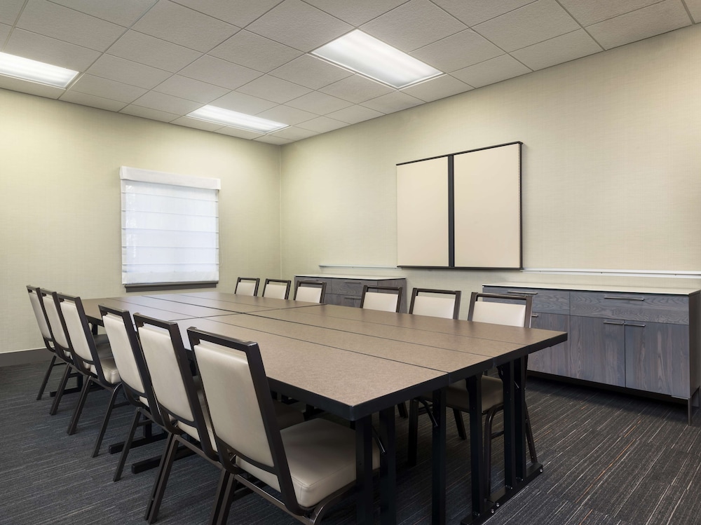 Homewood Suites by Hilton Newark Fremont - photo 39
