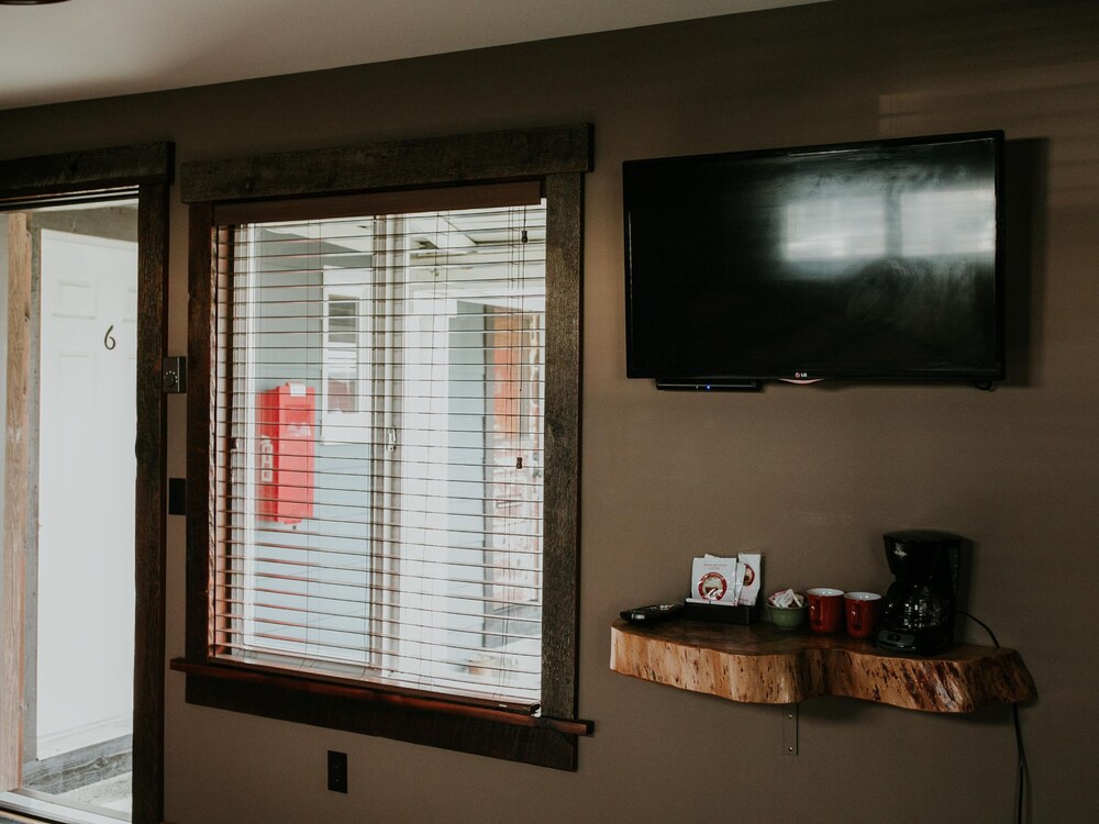 Pitchwood Inn - photo 24