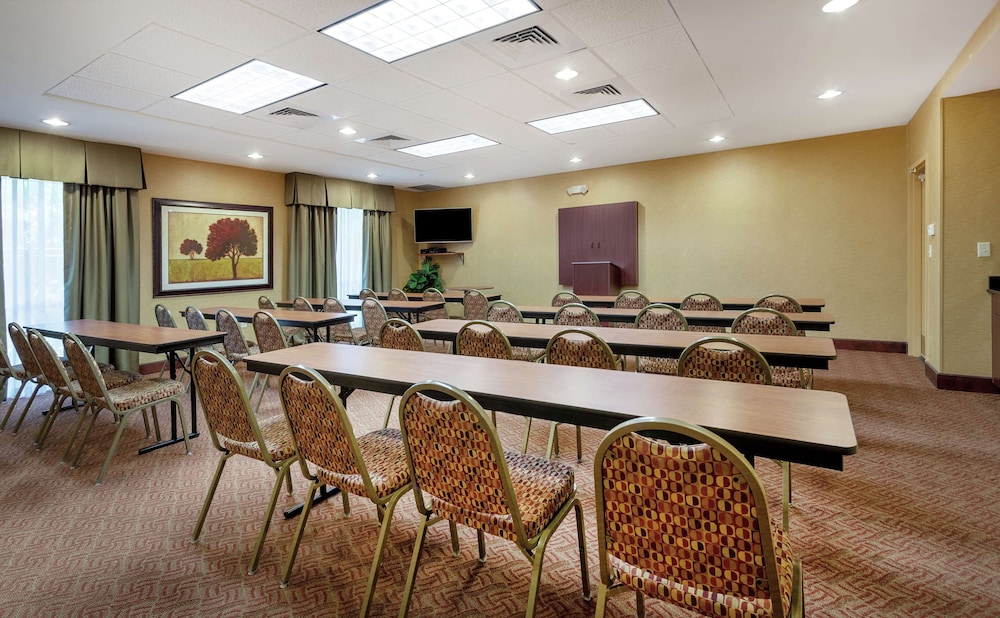Hampton Inn & Suites Port Richey - photo 29