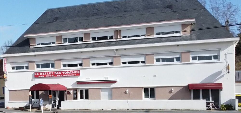 Le Reflet des Torches - last minute hotel in Unknown City