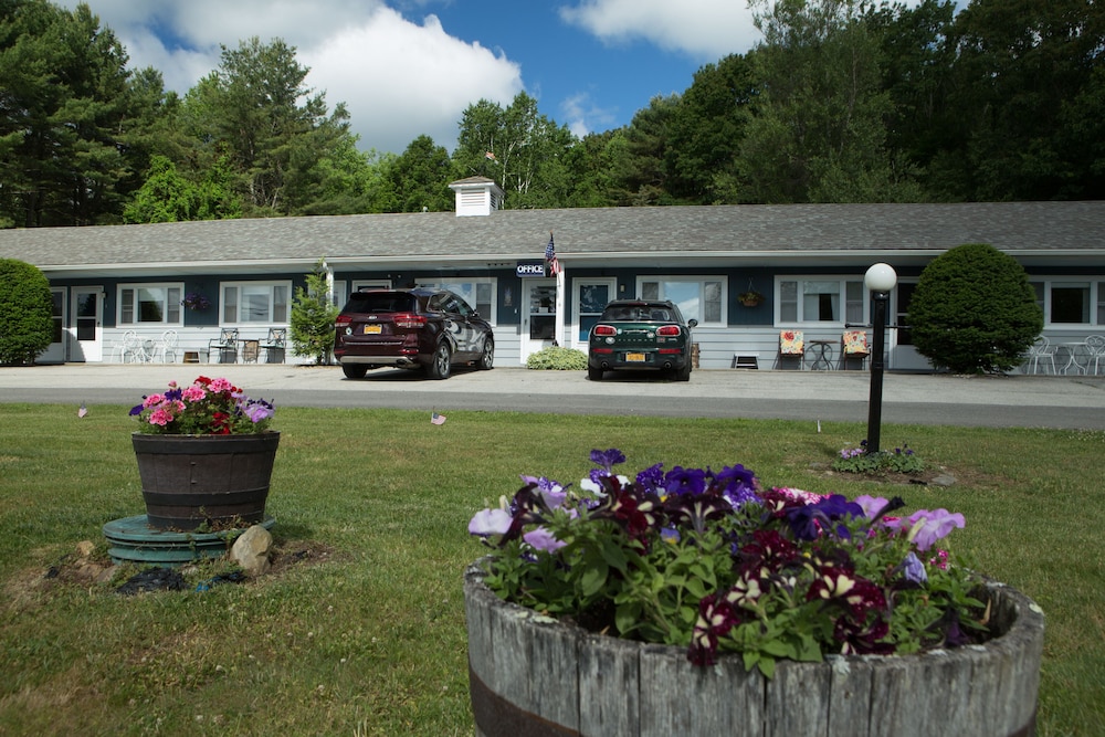Governors Rock Motel - photo 57