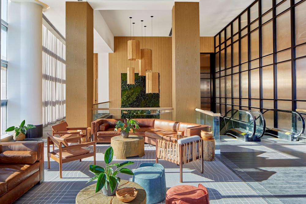 Embassy Suites by Hilton Nashville Downtown - photo 82