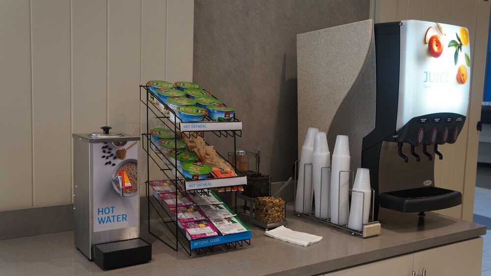 Holiday Inn Express & Suites Shippensburg by IHG - photo 53