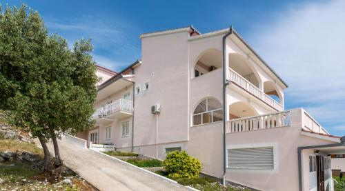 Apartments with parking space Seget Vranjica Trogir 12499 — 4-Star Luxury Hotel in Donji Seget, Croatia
