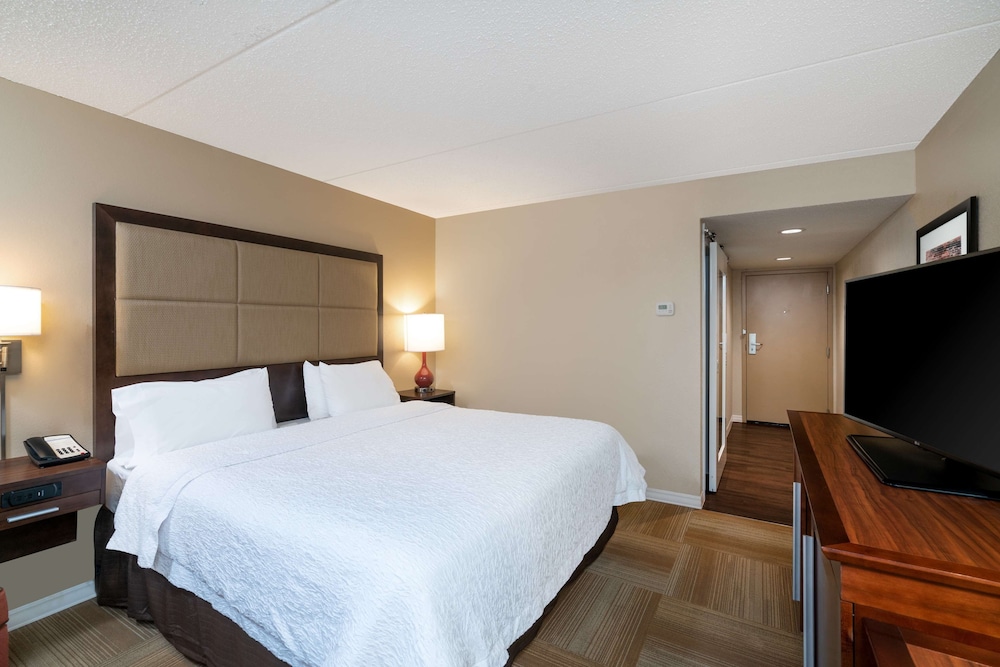 Hampton Inn Lafayette - photo 26