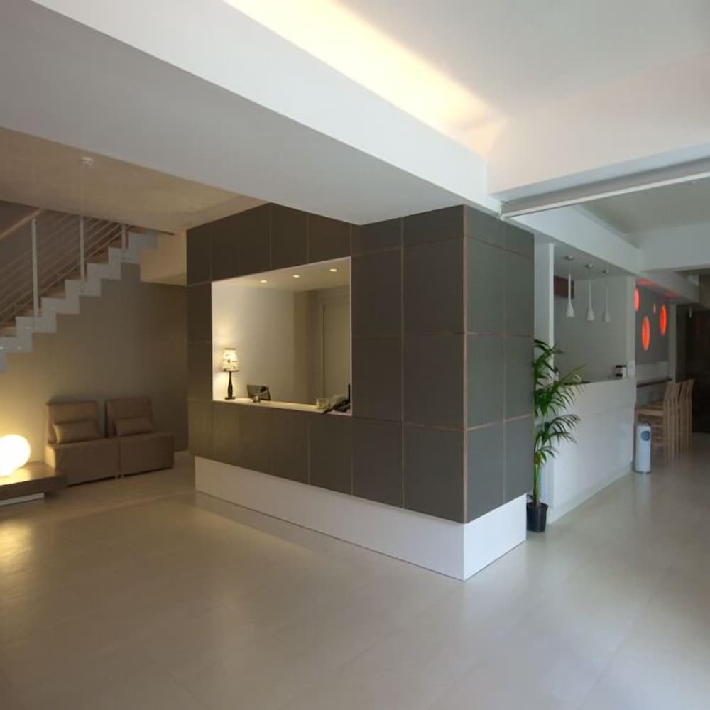 Guest House Residence — 4-Star Luxury Hotel in Messina, Italy