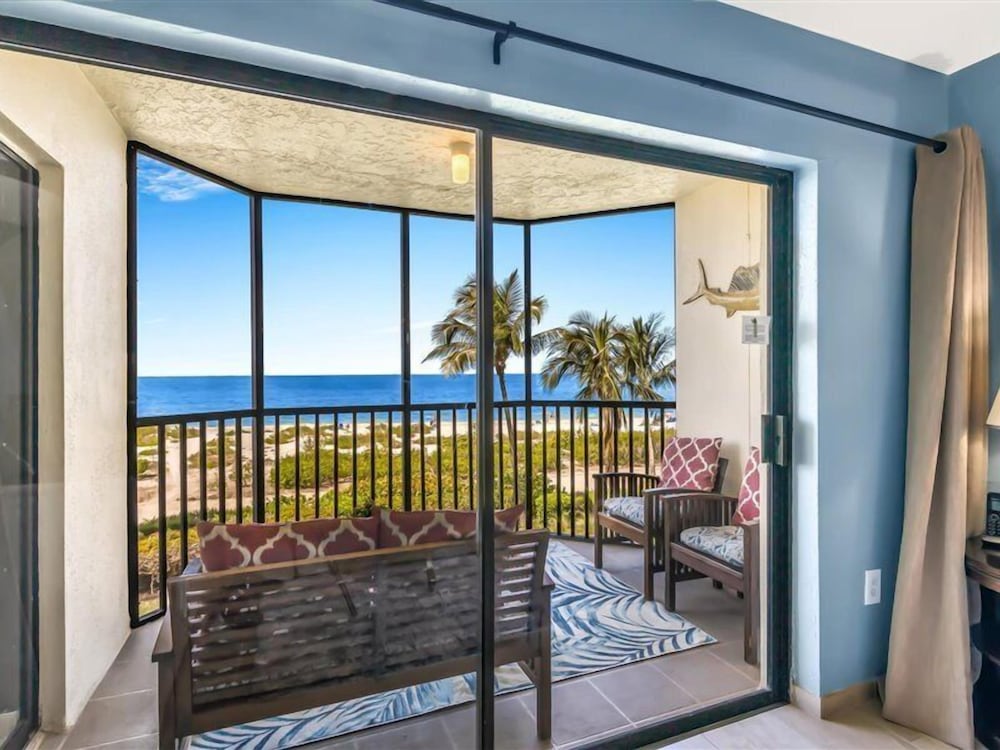 Riviera Club 204 - photo 18