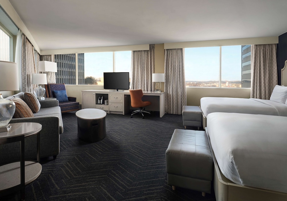 DoubleTree by Hilton Hotel Nashville Downtown - photo 27