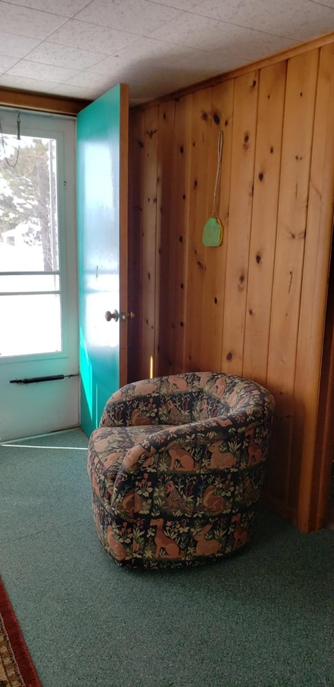 Chapel Hill Motel - photo 8