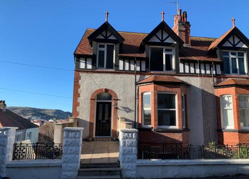 4 Tan Y Bryn Road in Llandudno, United Kingdom