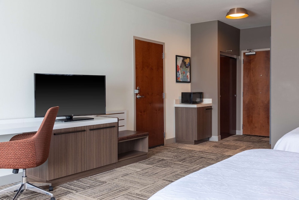Hilton Garden Inn North Little Rock - photo 19