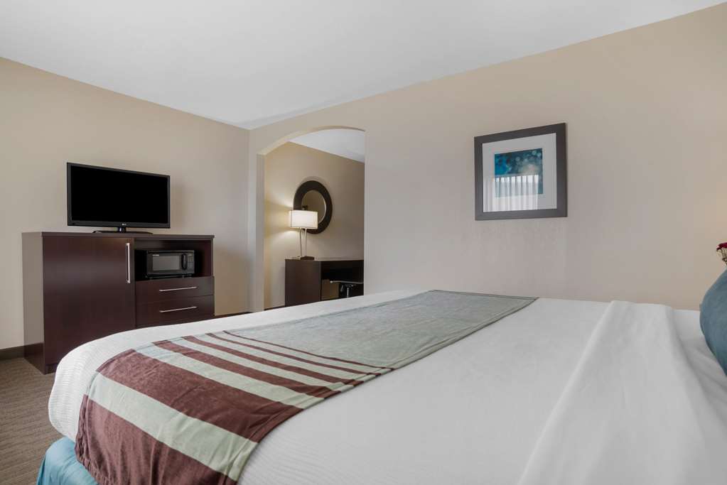 Best Western Plus Tallahassee North Hotel - photo 22