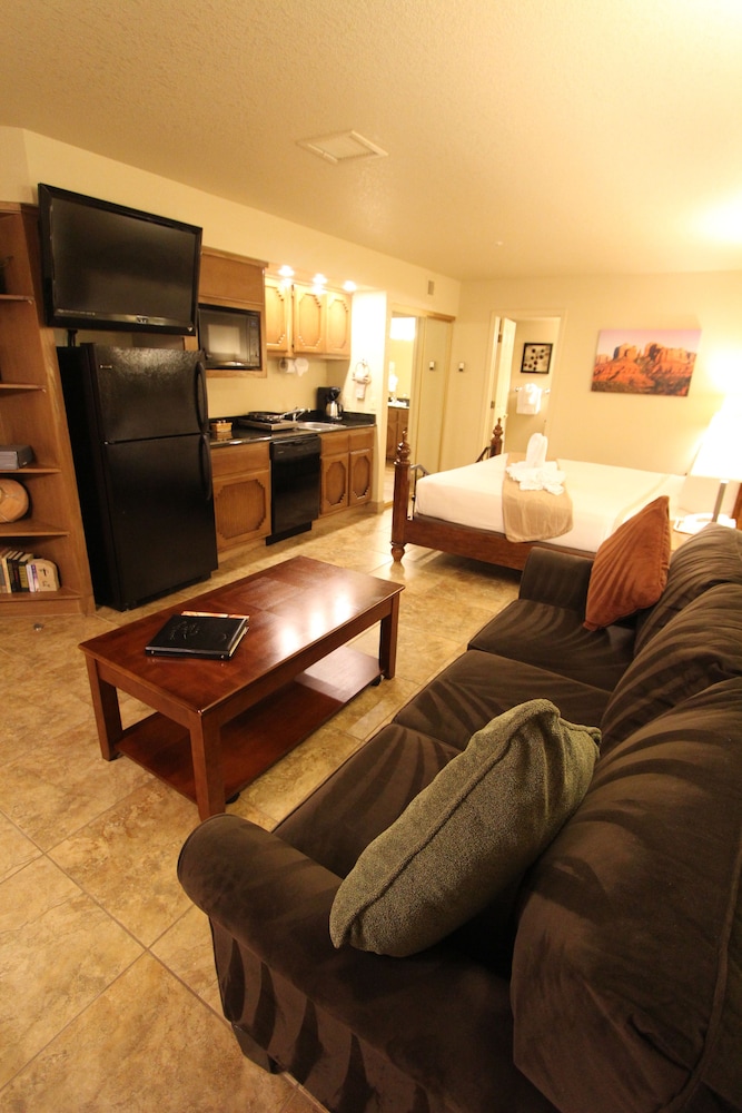 Sedona Springs Resort - photo 16