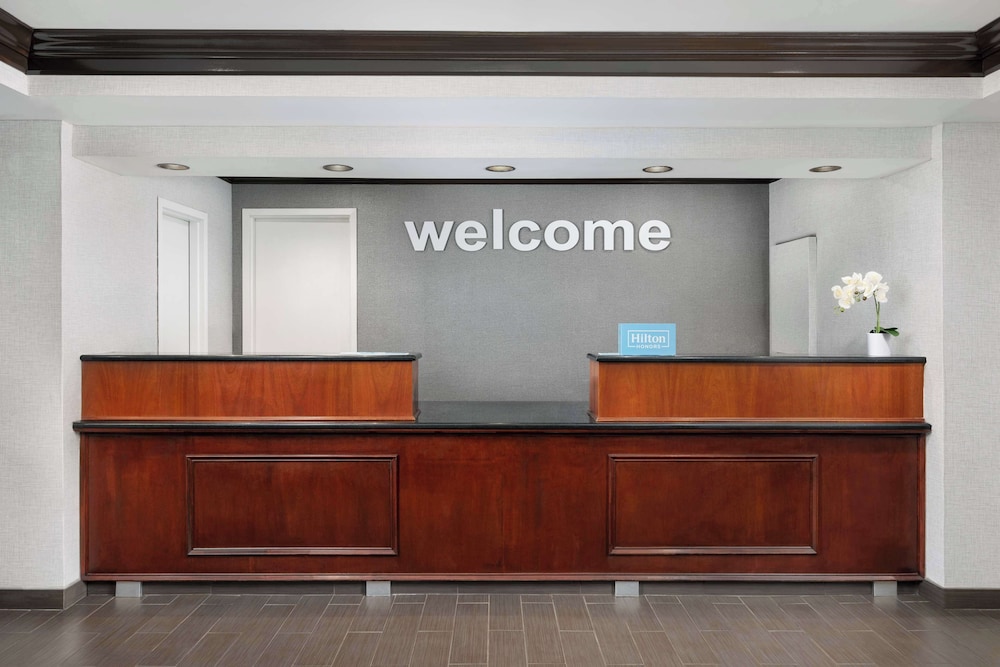 Hampton Inn Long Island Islandia - photo 4