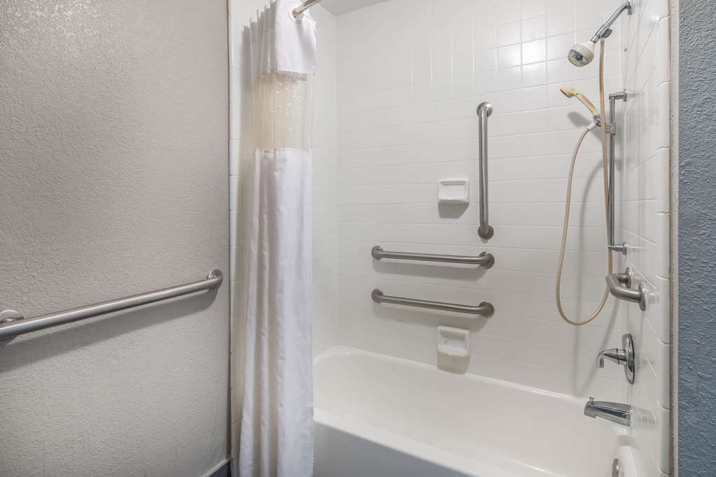 Days Inn by Wyndham Wilson - photo 19