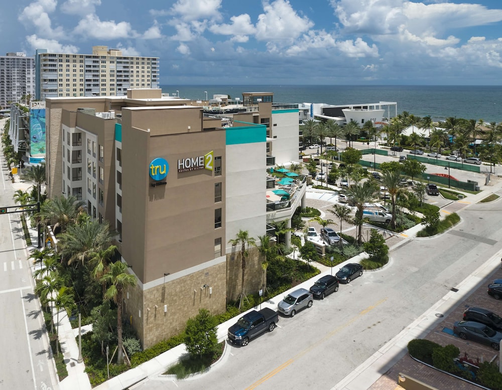 Tru By Hilton Pompano Beach Pier - photo 45