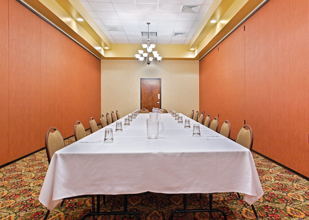 Holiday Inn Blytheville by IHG - photo 33