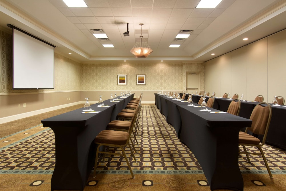 Hilton Garden Inn Cartersville - photo 41