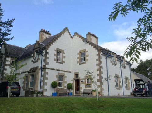 Dower House Newtonmore B&B — 4-Star Luxury Hotel in Newtonmore, United Kingdom