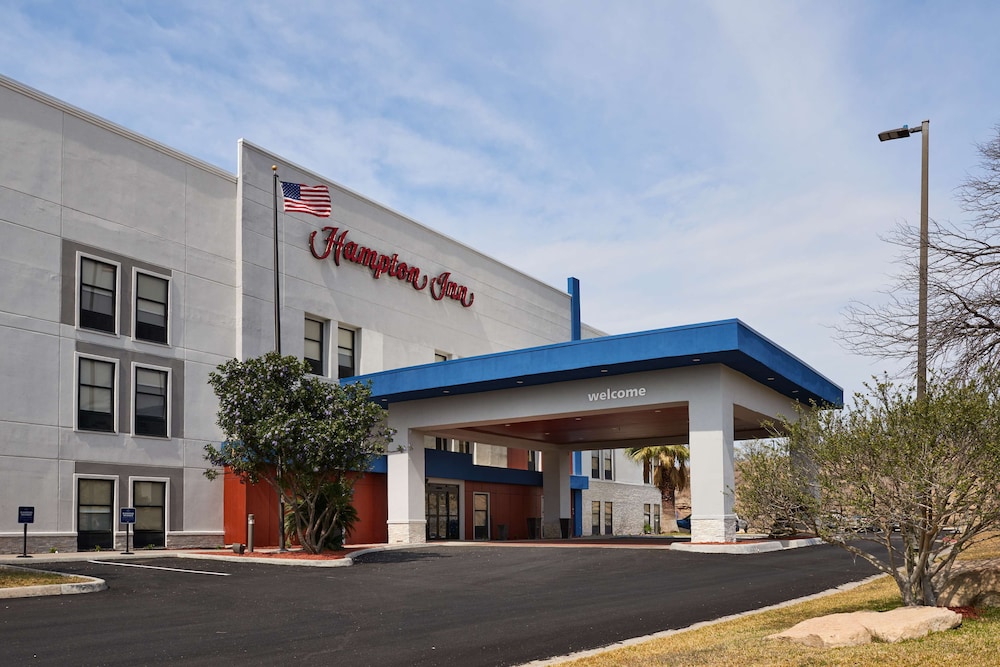 Hampton Inn by Hilton Eagle Pass - featured photo