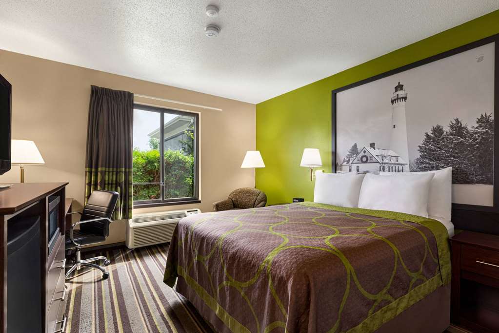 Super 8 by Wyndham Germantown Milwaukee - photo 11