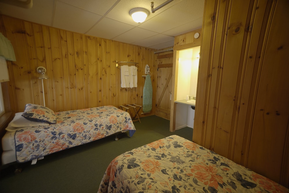 Betty Doon Hotel - photo 67