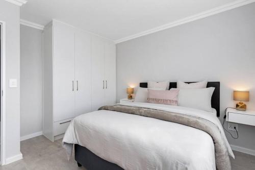 Elegant Spotless 2 Bed For Enchanted Stays
