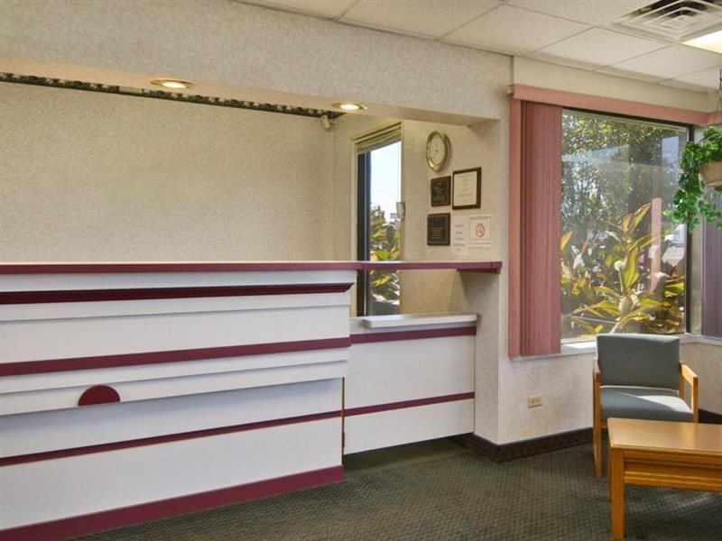 Travelodge by Wyndham Ridgeway Martinsville Area - photo 4