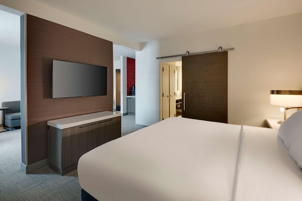 Hilton Garden Inn Haymarket - photo 21