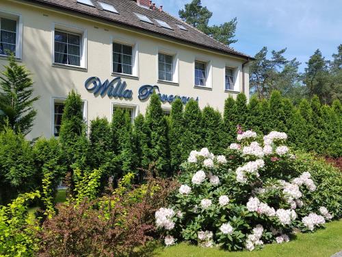 Willa Reverans — hotel in Borne Sulinowo