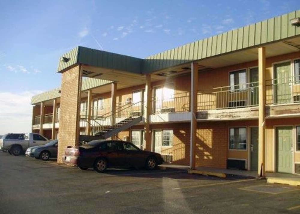 Econo Lodge Elk City - photo 8