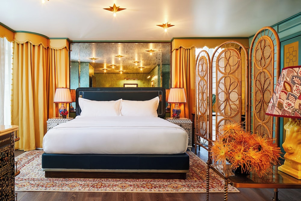 The Fifth Avenue Hotel - photo 27