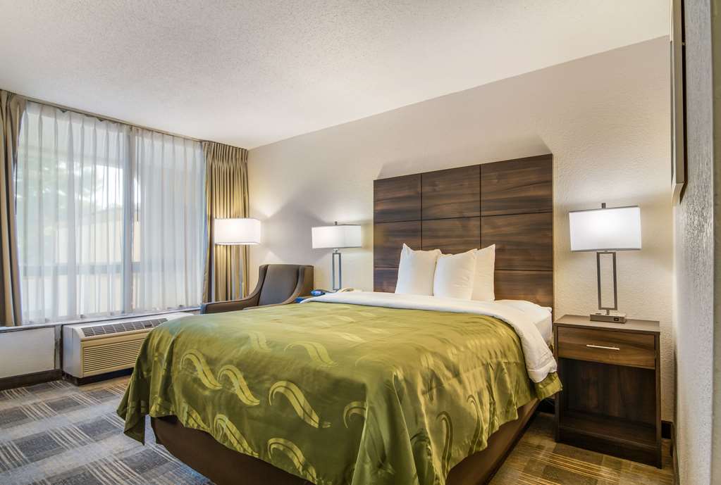 Quality Inn Suwanee I 85 - photo 10