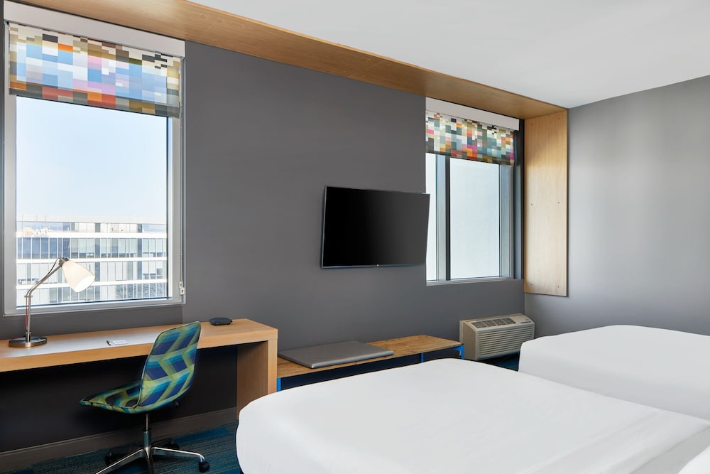 Aloft Miami Aventura - photo 10