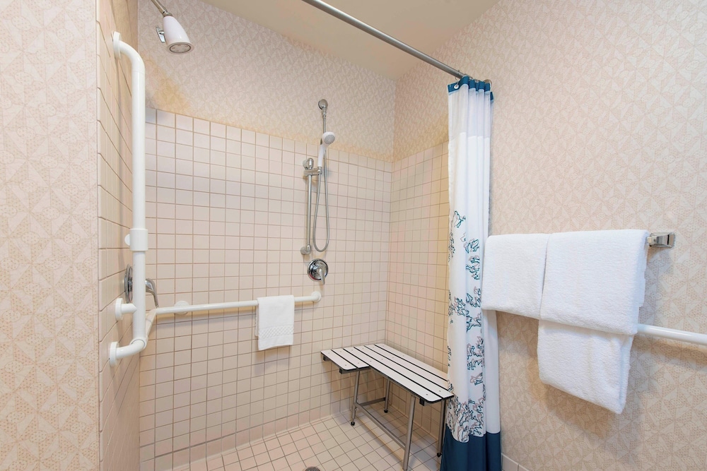 Residence Inn by Marriott Toledo Maumee - photo 18