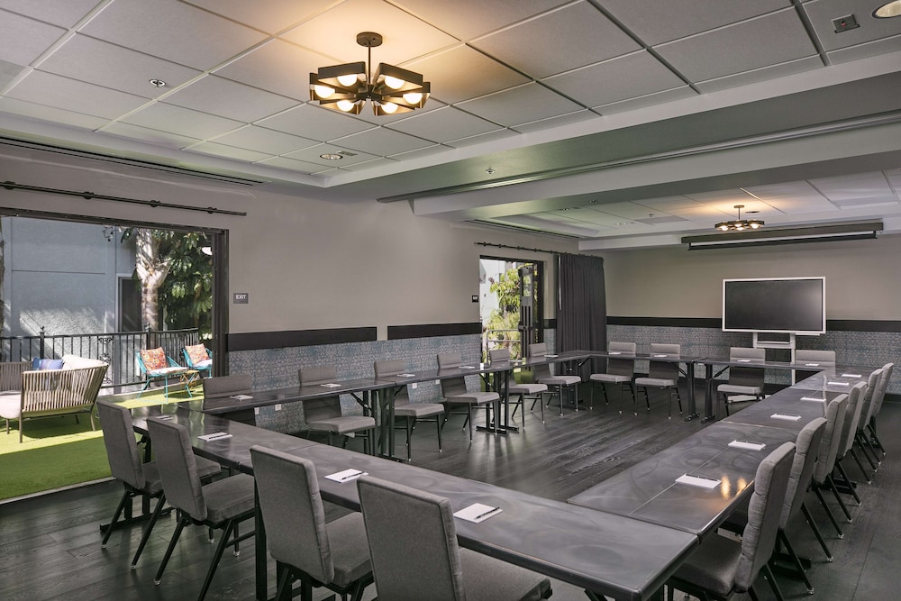 The Wayfarer San Luis Obispo Tapestry Collection by Hilton - photo 48