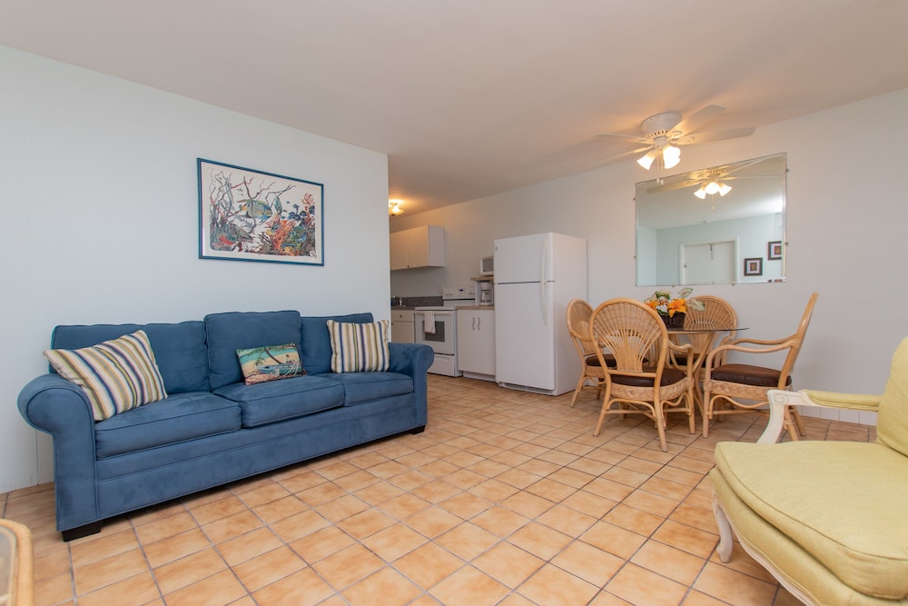 Sunset Cove Beach Resort - photo 98