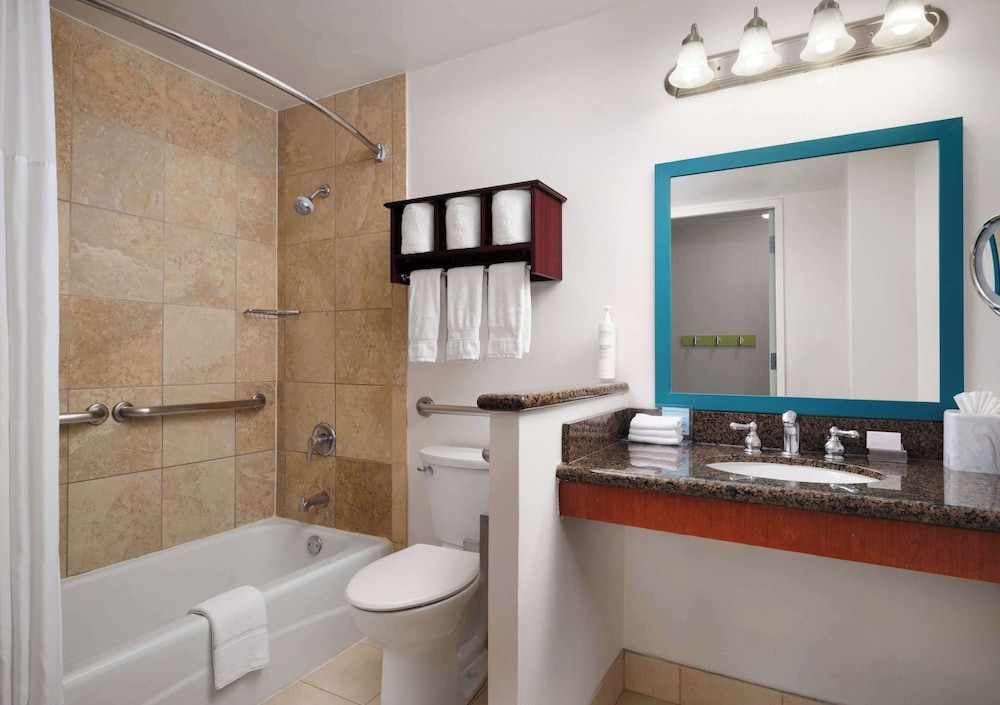 Hampton Inn Chicago Downtown Magnificent Mile - photo 18