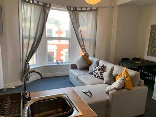 Nelson st — 4-Star Luxury Hotel in Largs, United Kingdom