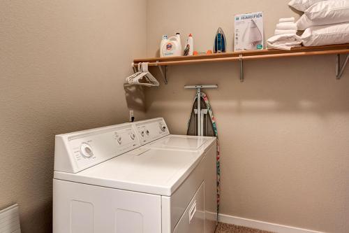 Crossroads Townhome 681B - photo 14